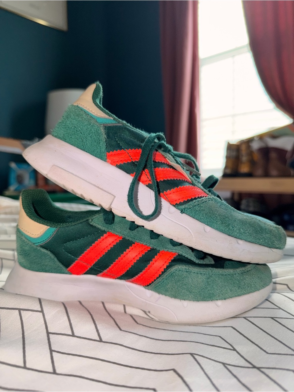 Adidas Retropy F2 Sneakers - Youth Size 1
